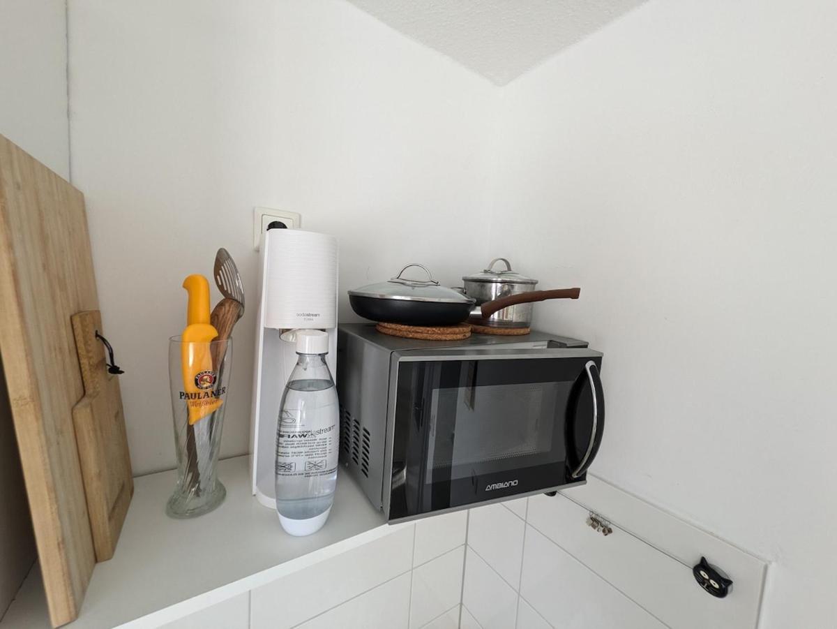 Near Train Station Apartment *